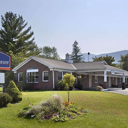 Howard Johnson By Wyndham Williamstown Eksteriør billede
